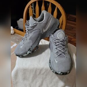 NIKE Zoom Freak 4 “Etched In Stone"  Men's Size 12 EXCELLENT CONDITION